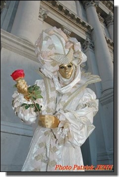 D&eacute;couvrez les masques v&eacute;nitiens  du carnaval de Venise
